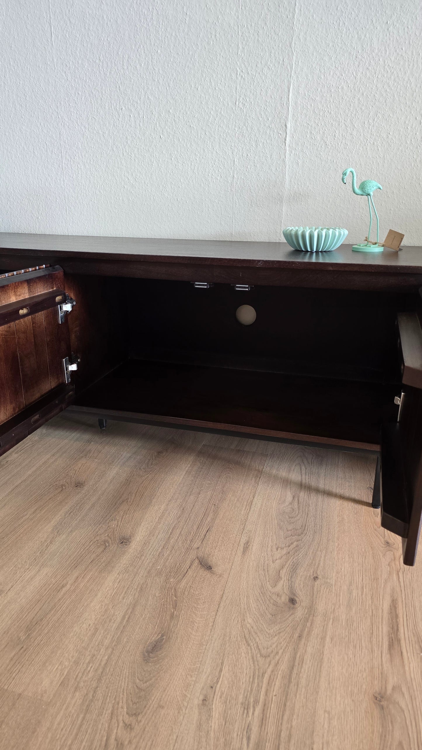 TV-Lowboard LV aus massivem Mango-Holz