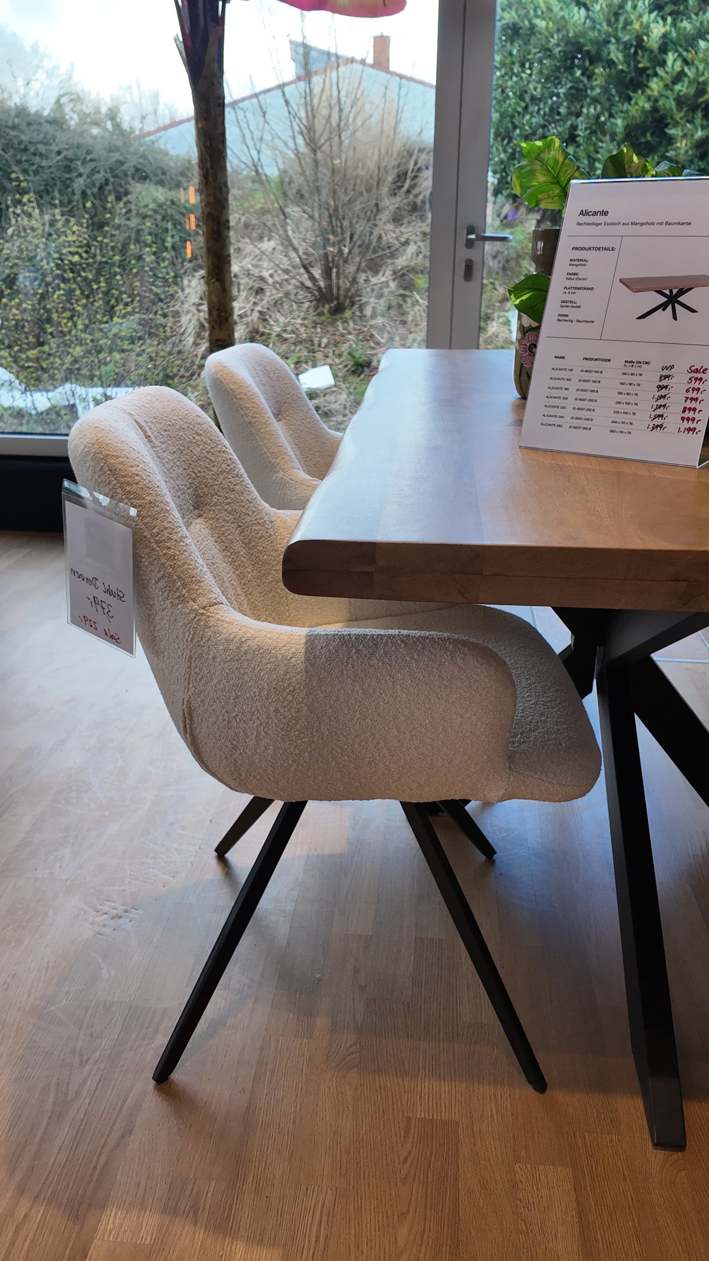 Stuhl DOREEN mit 180-Grad-Drehfunktion