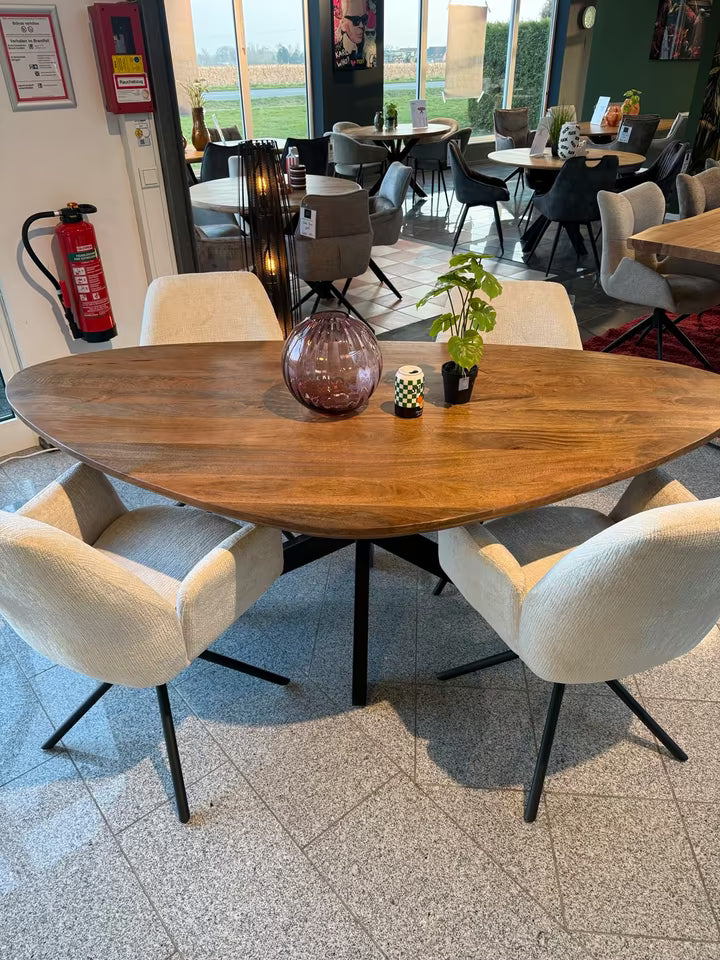 Esstisch CARLOS - Massivholztisch aus Mango-Holz