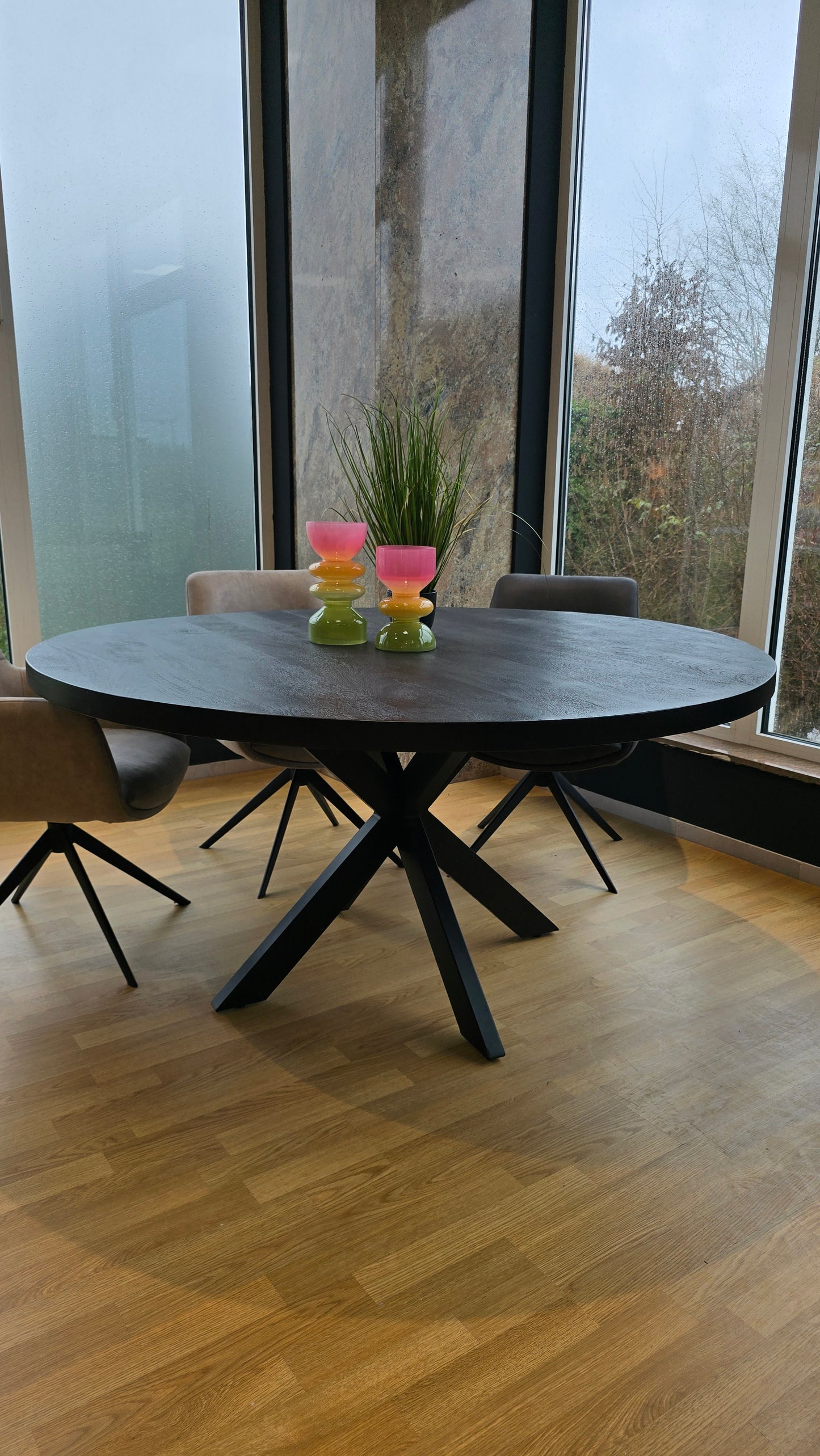 Esstisch BRÜSSEL Black - Rund & Massiv