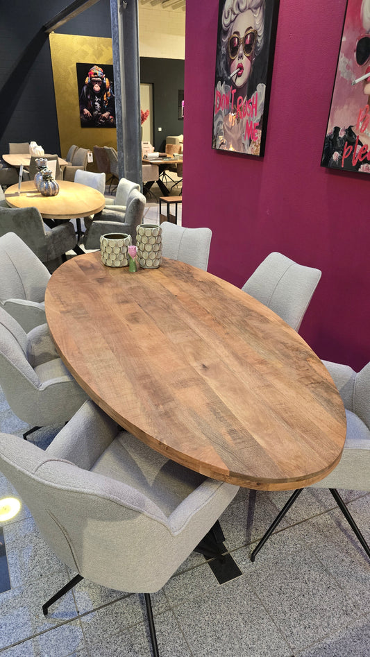 Ovaler Esstisch KAIRO - massives Mango-Holz