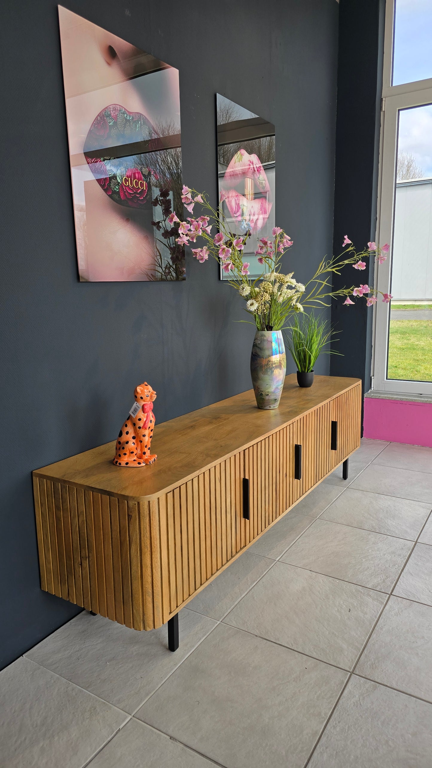 TV-Lowboard "XL" Hell aus massivem Mango-Holz