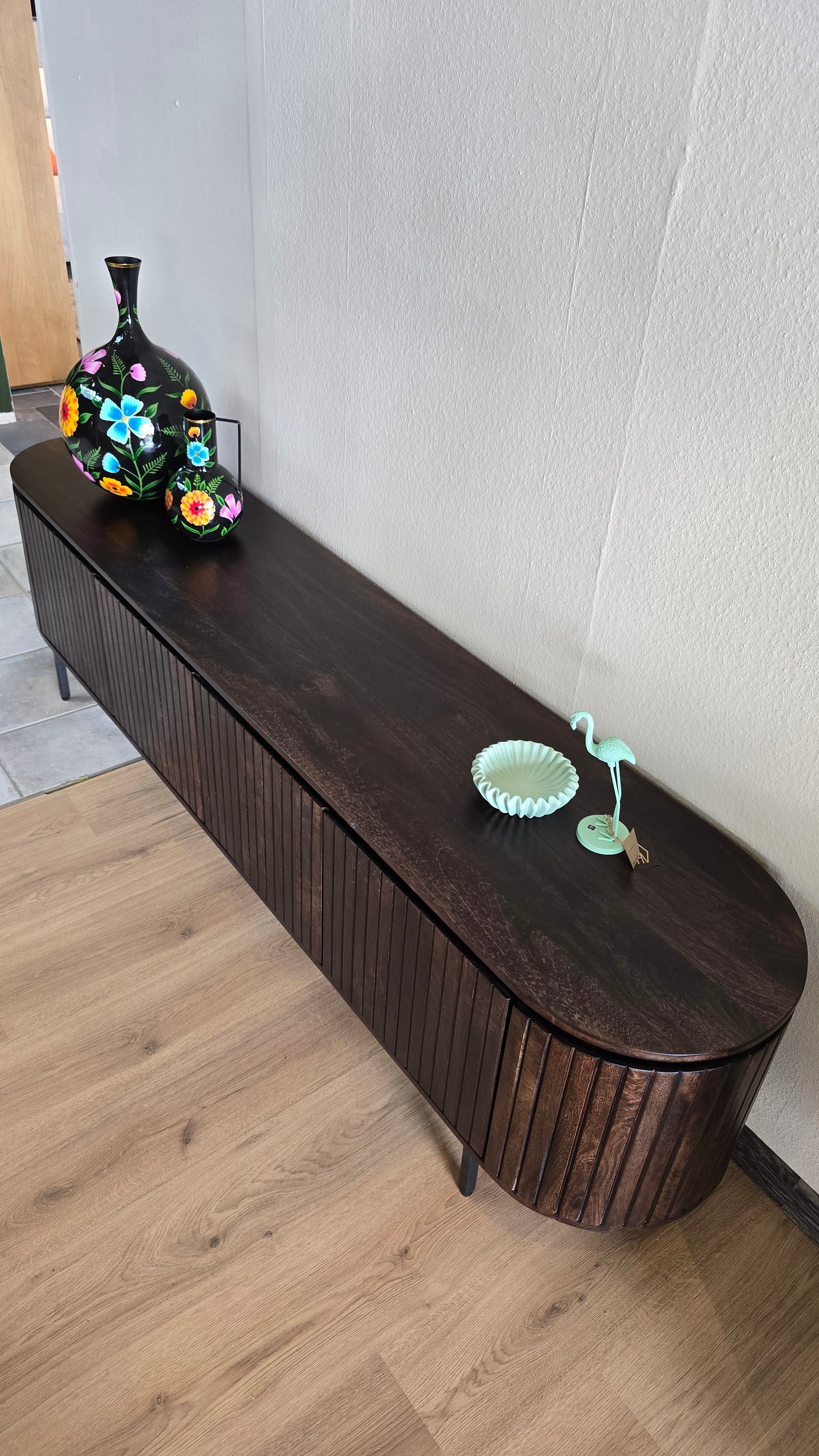 TV-Lowboard LV aus massivem Mango-Holz