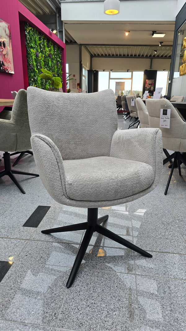 Stuhl NERO mit 360-Grad-Drehfunktion