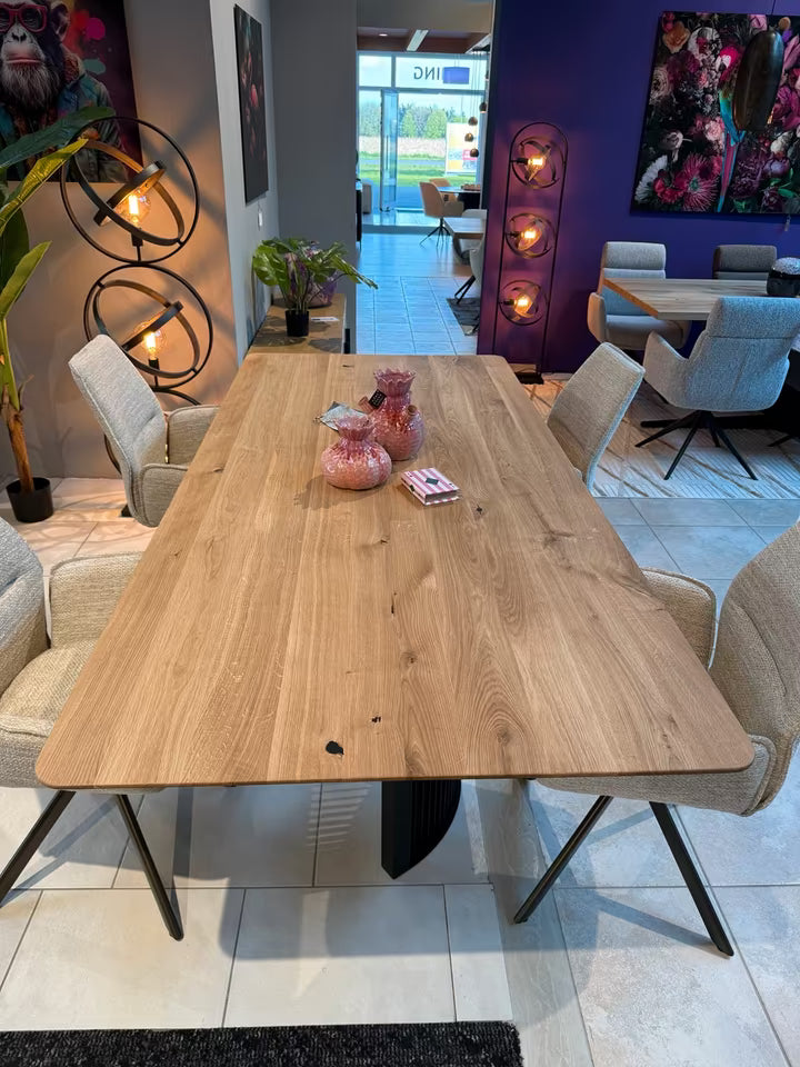 Design Esstisch aus massiver Eiche 220cm