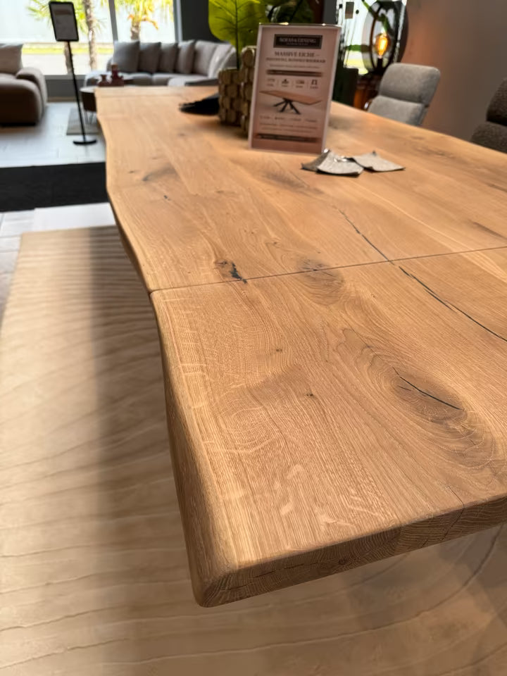 Esstisch Eiche massiv 220-300cm - Baumkante - beidseitig verlängerbar