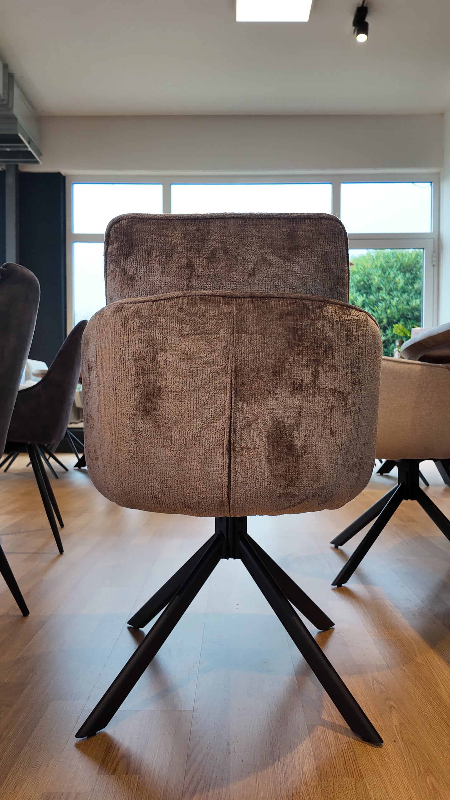 Stuhl VERONA mit 180-Grad-Drehfunktion