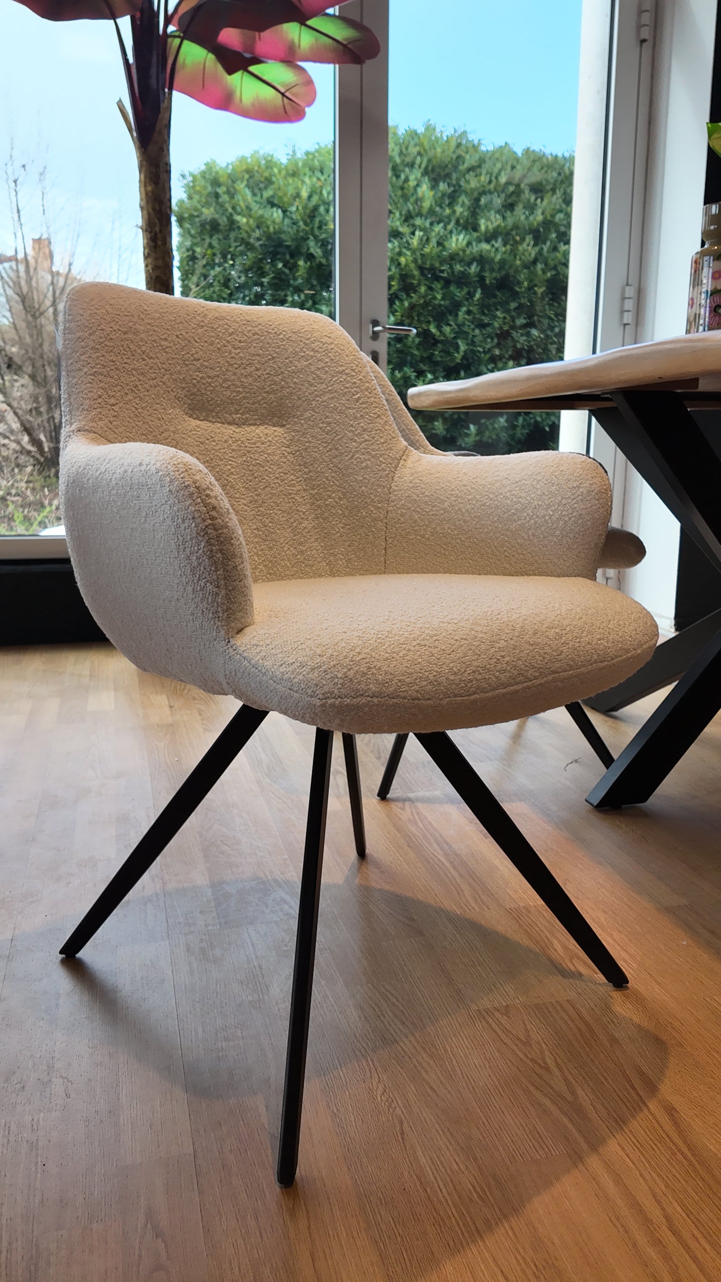 Stuhl DOREEN mit 180-Grad-Drehfunktion