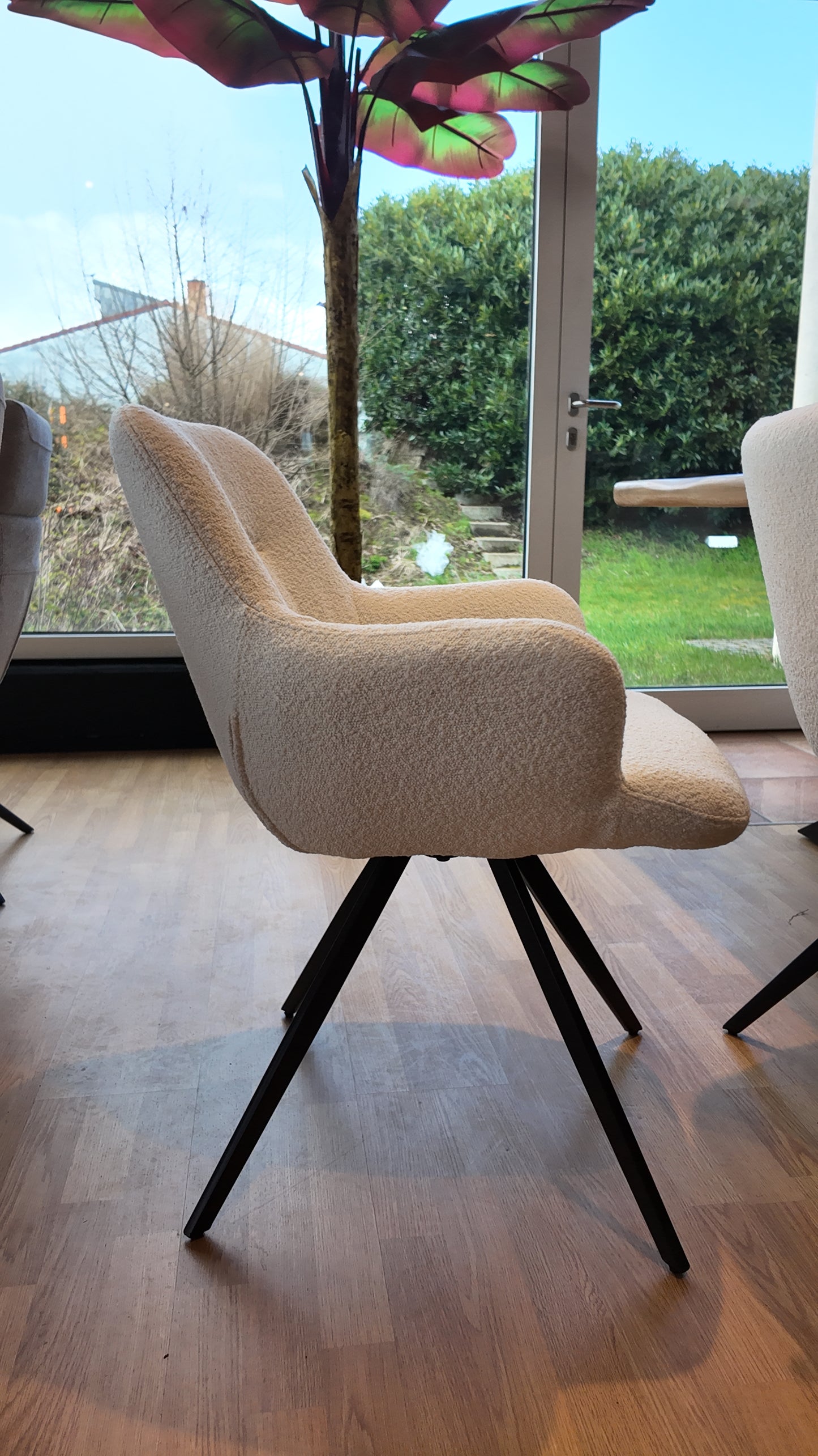 Stuhl DOREEN mit 180-Grad-Drehfunktion