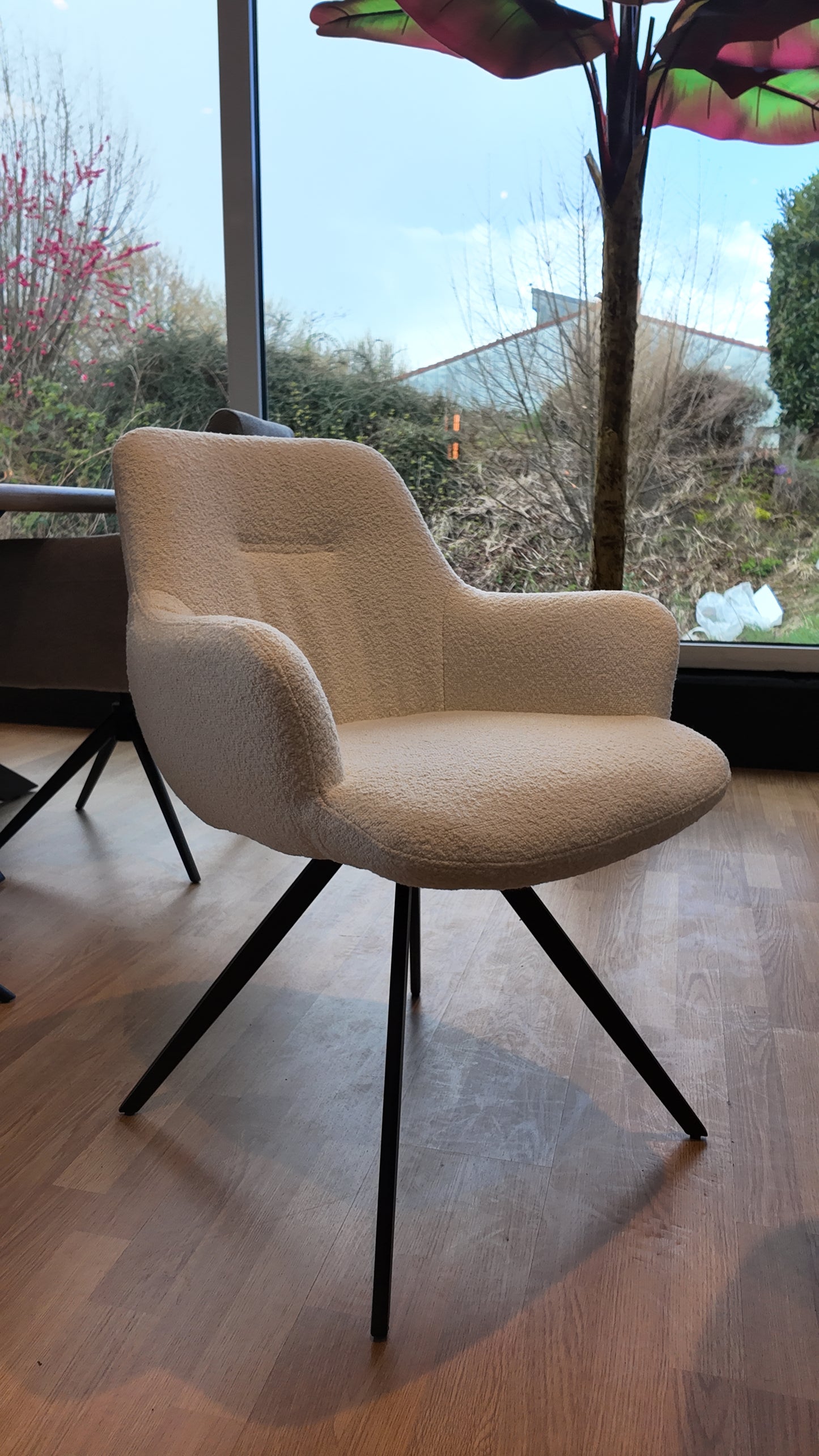 Stuhl DOREEN mit 180-Grad-Drehfunktion