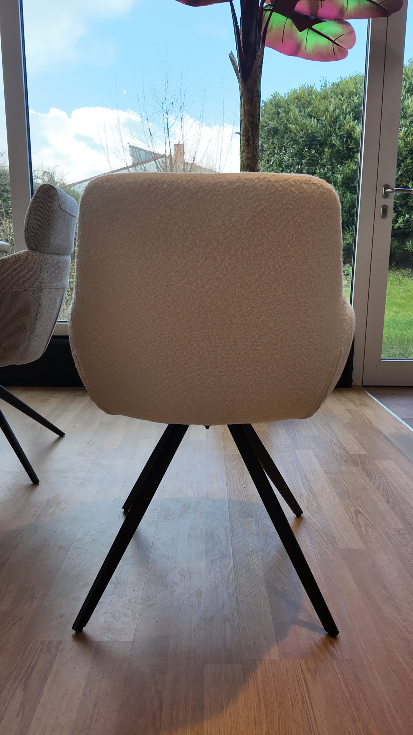 Stuhl DOREEN mit 180-Grad-Drehfunktion