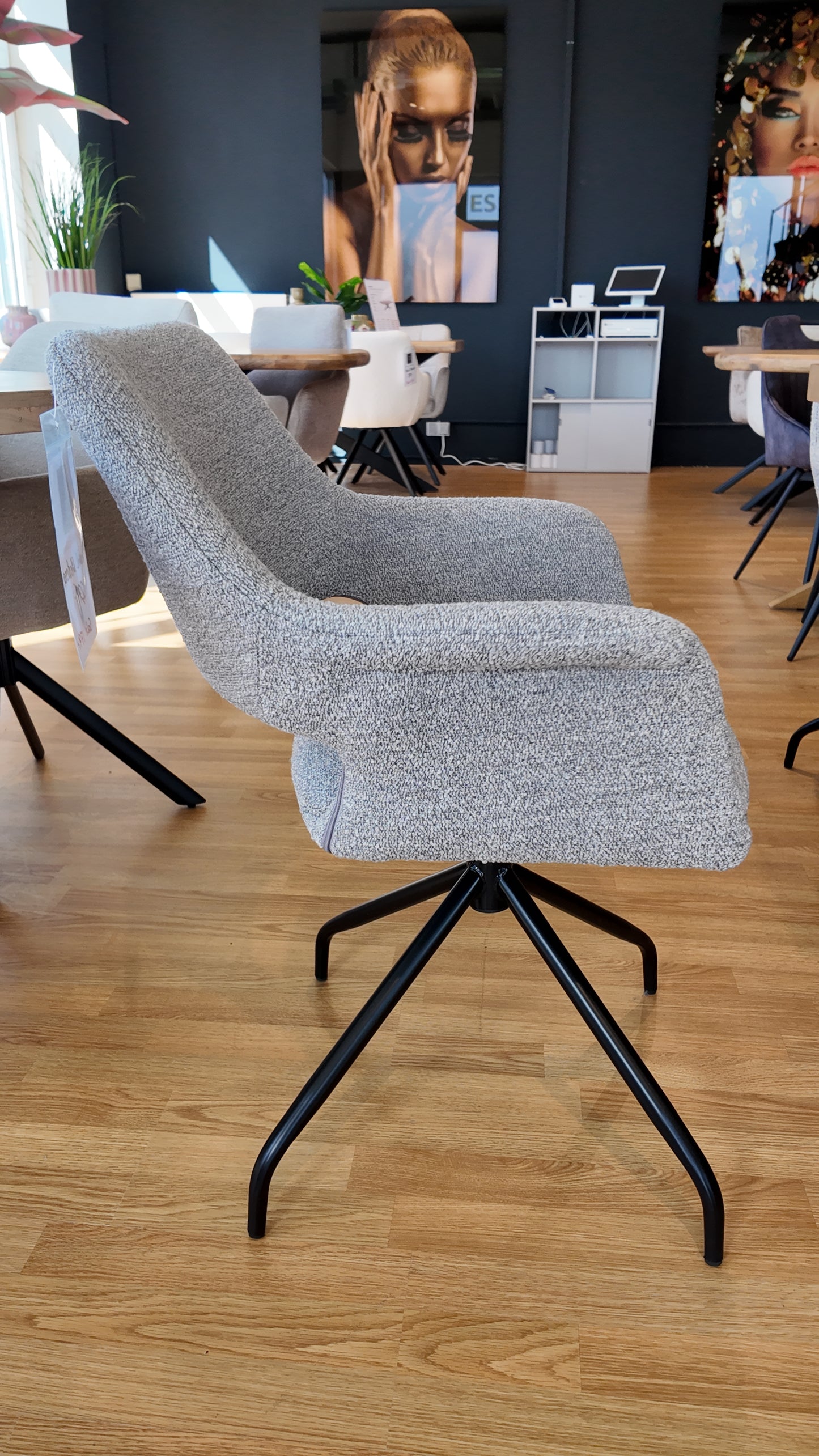 Stuhl MODENA mit 180-Grad-Drehfunktion