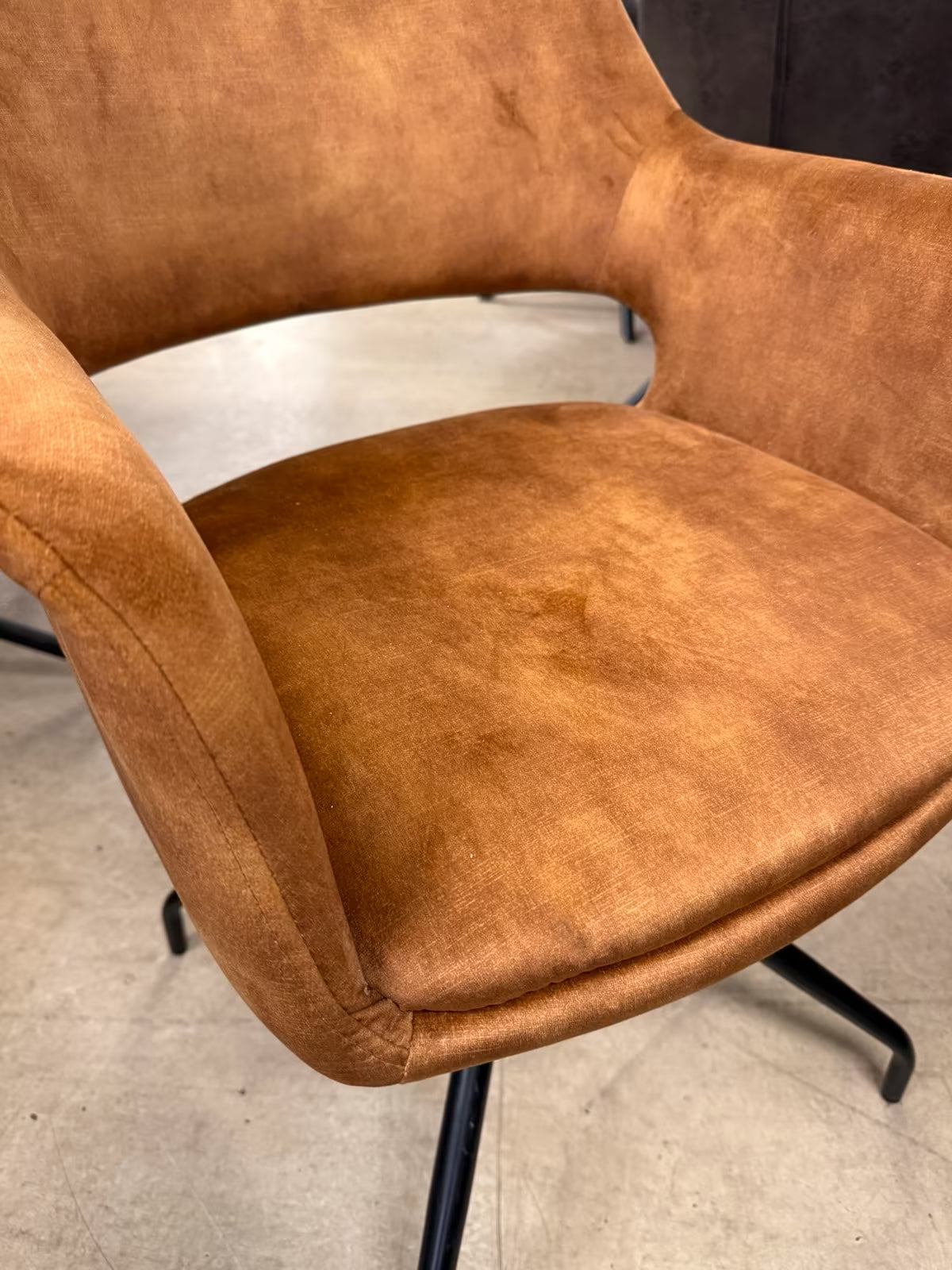Stuhl MODENA mit 180-Grad-Drehfunktion