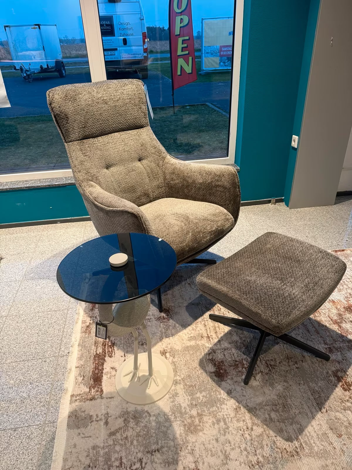 Sessel inkl. Hocker - drehbar & Schaukel-Funktion